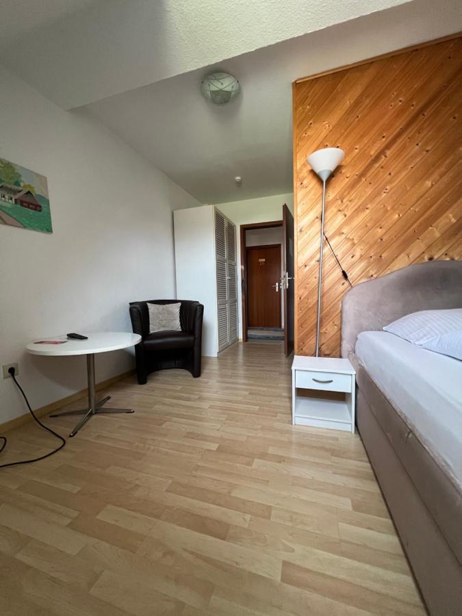Hotel Zum Ruecking Нортхайм Екстериор снимка