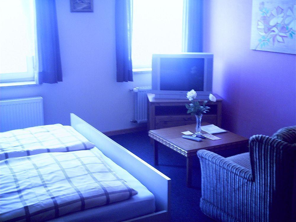 Hotel Zum Ruecking Нортхайм Екстериор снимка