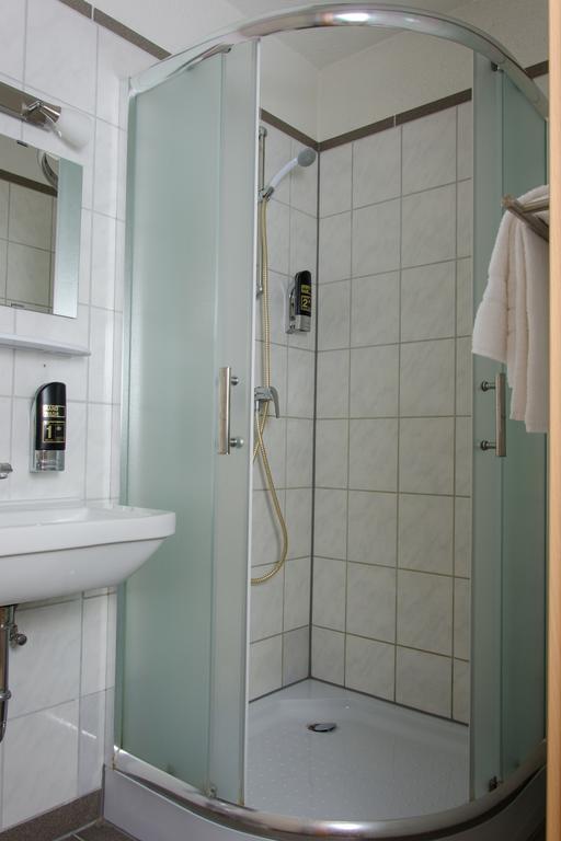 Hotel Zum Ruecking Нортхайм Екстериор снимка